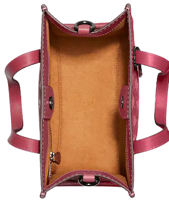 Coach Field Tote 22 With Horse And Carriage