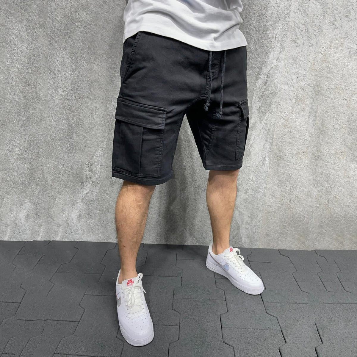 Personality Trendy Multi-pocket Workwear Loose Shorts